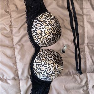 Victoria Secret Strapless Push up Bra